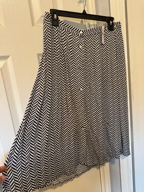 LOFT Black and White Chevron Skater Skirt